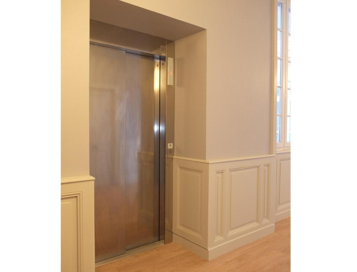La Maison Blanche - Apparthotels De Charme Chic & Cosy A 350M Du Coeur De Ville De Limoges - Acces Autonome エクステリア 写真