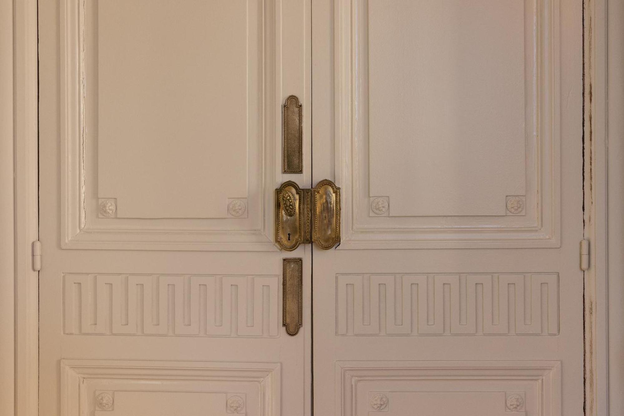 La Maison Blanche - Apparthotels De Charme Chic & Cosy A 350M Du Coeur De Ville De Limoges - Acces Autonome エクステリア 写真