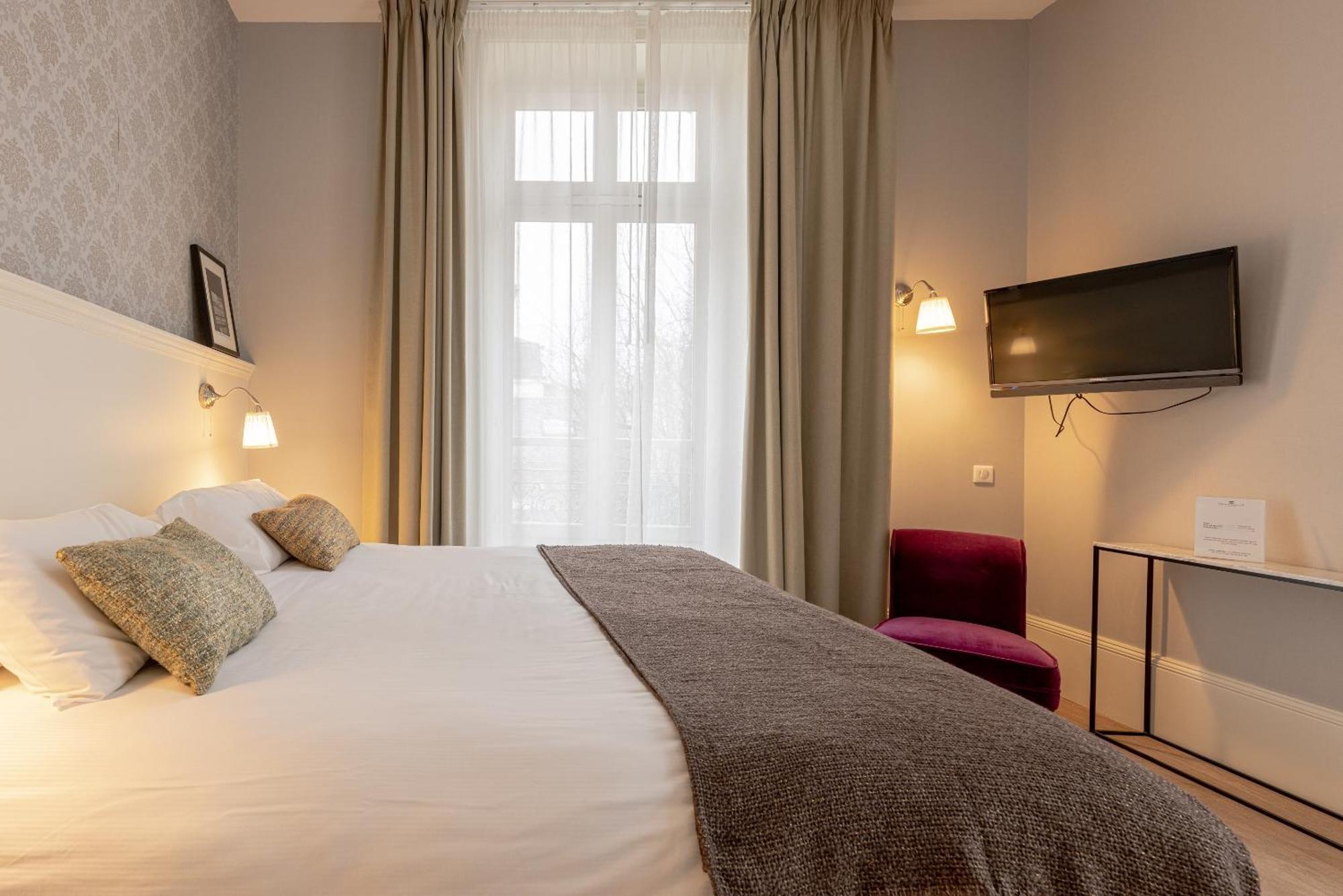 La Maison Blanche - Apparthotels De Charme Chic & Cosy A 350M Du Coeur De Ville De Limoges - Acces Autonome エクステリア 写真