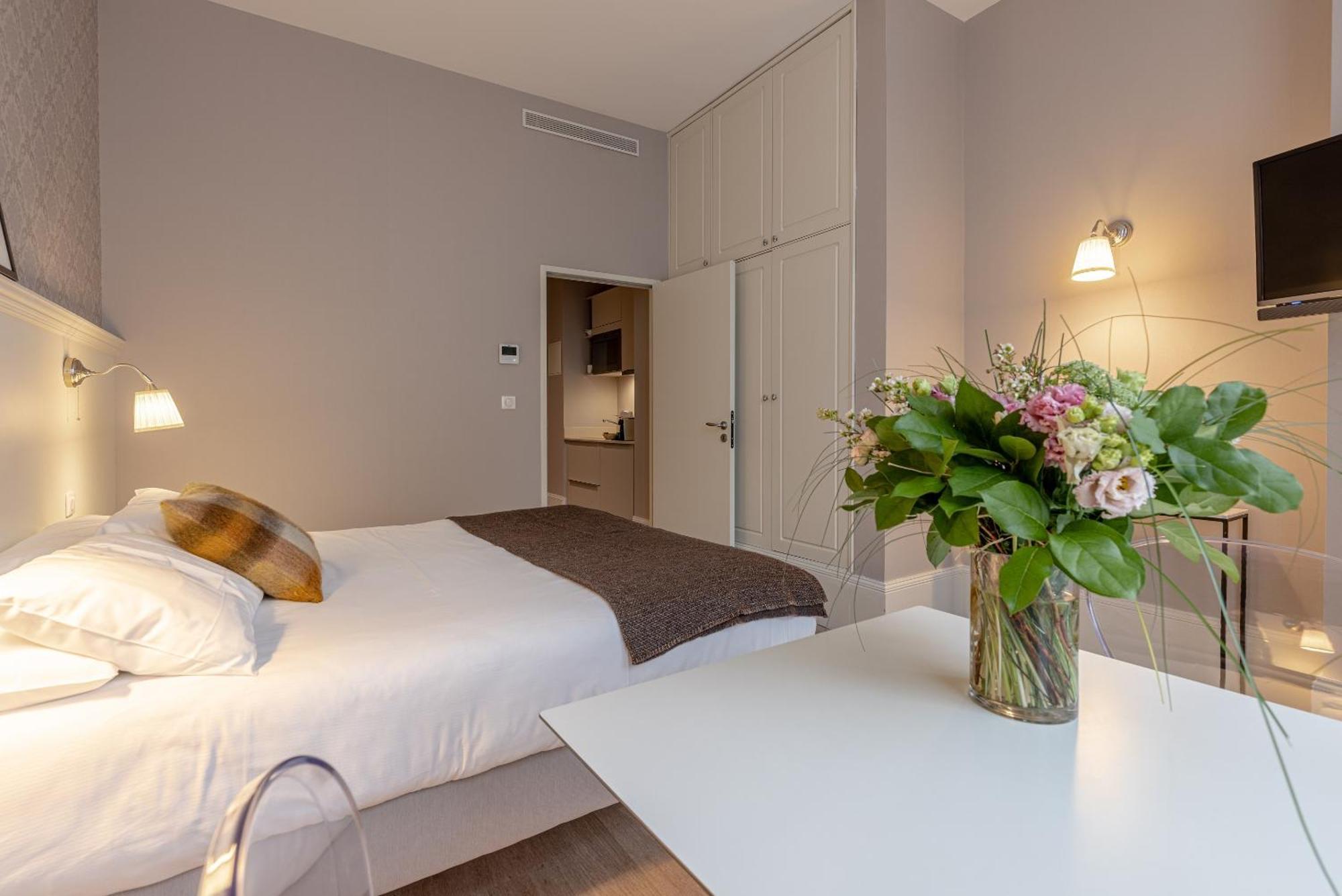 La Maison Blanche - Apparthotels De Charme Chic & Cosy A 350M Du Coeur De Ville De Limoges - Acces Autonome 部屋 写真