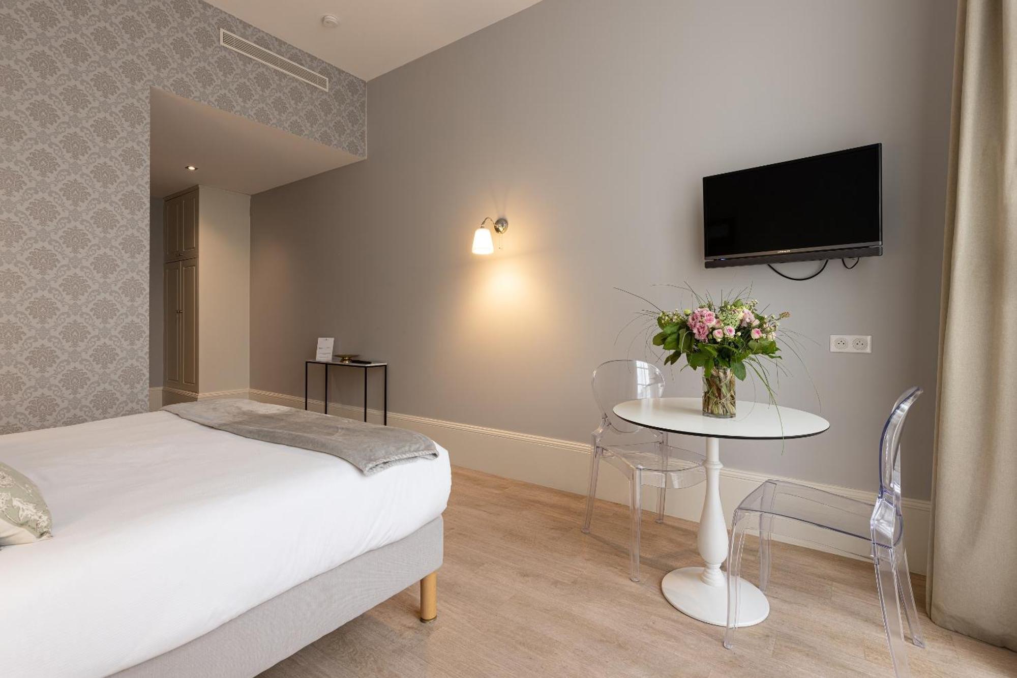 La Maison Blanche - Apparthotels De Charme Chic & Cosy A 350M Du Coeur De Ville De Limoges - Acces Autonome 部屋 写真